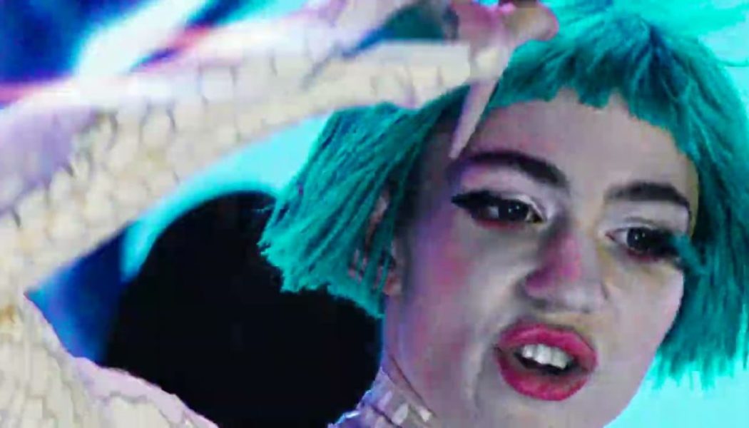 Watch Grimes’ Anime-Inspired Video For ‘Shinigami Eyes’