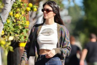 8 Easy Jeans-and-Flat-Shoes Pairings I’m Stealing From Celebs