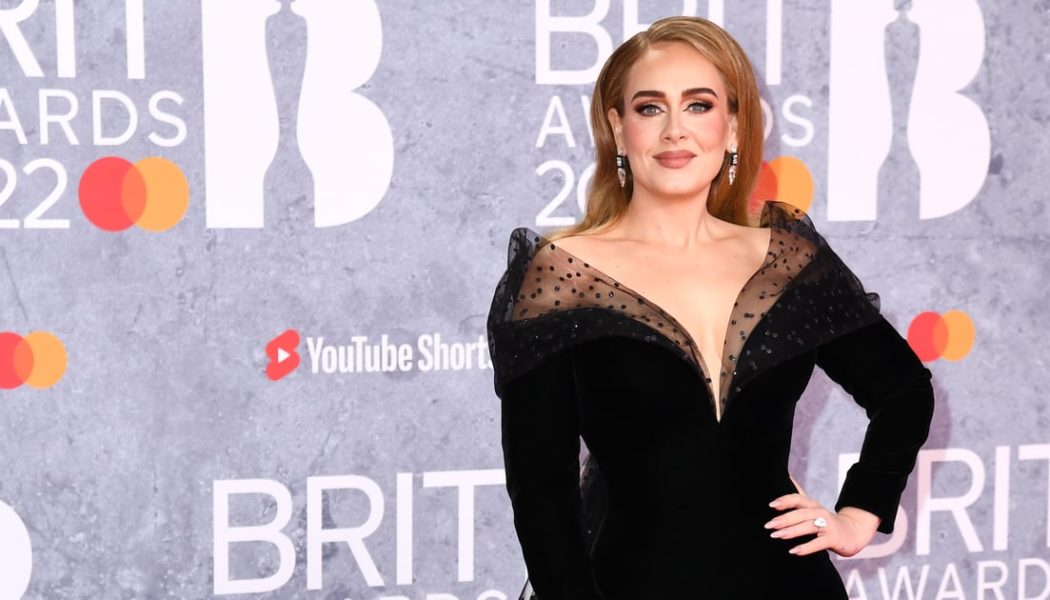 Adele Returns to the 2022 BRIT Awards Wearing Armani