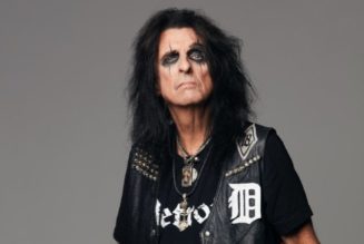 ALICE COOPER: ‘I Don’t Think Rock And Roll And Politics Belong In The Same Bed Together’
