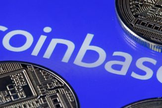 Coinbase Crashes and Rises to Top of App Store After Super Bowl LVI Ad