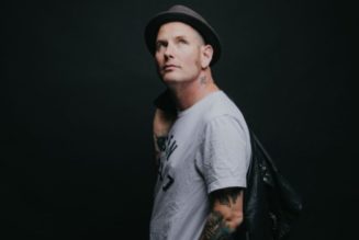 COREY TAYLOR Announces ‘CMFB…Sides’ Collection Of Covers And Acoustic Recordings; ‘On The Dark Side’ Lyric Video Available