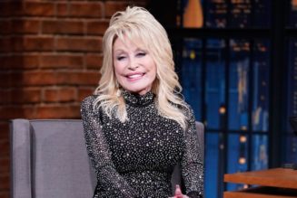 Dolly Parton’s Dollywood to Cover Tuition, Books for All Its Employees
