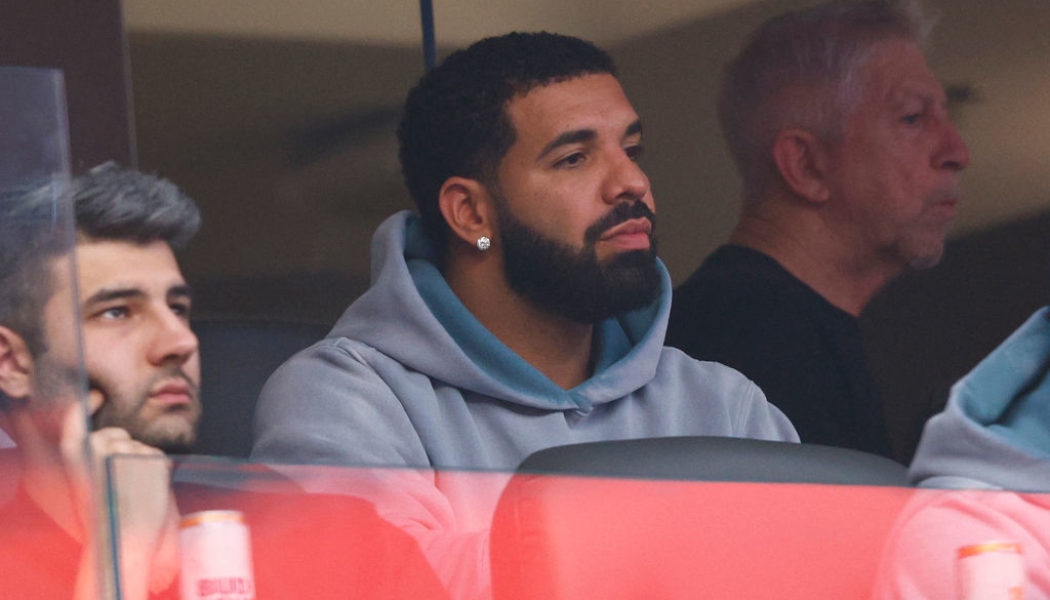 Drake Offers To Buy Toronto Jamaican Patty Restaurant Due To Close