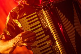 First Look at Daniel Radcliffe as “Weird Al” Yankovic in New Biopic