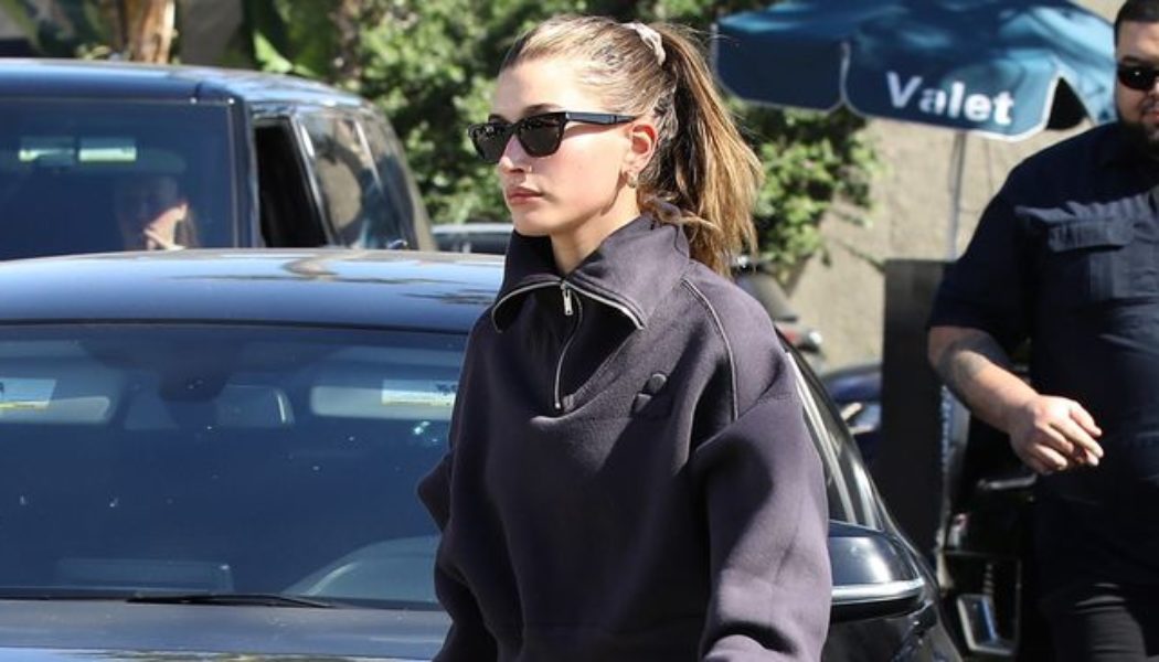 Hailey Bieber Wore the Trendy Shoes That Look Perfect With Leggings