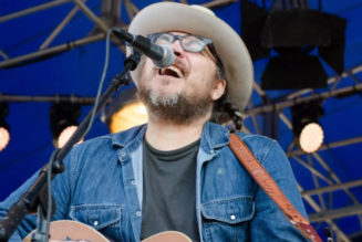 Jeff Tweedy Says Wilco Are Working on a New Album