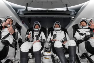 NASA and SpaceX say lagging parachutes on Dragon capsule are not a problem