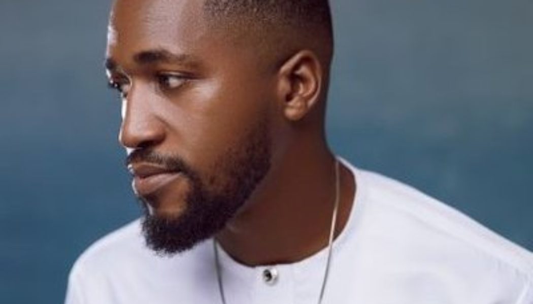 Nigerian Guy Advise Men when to worry if there women tell them someone gift her Money