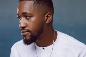 Nigerian Guy Advise Men when to worry if there women tell them someone gift her Money