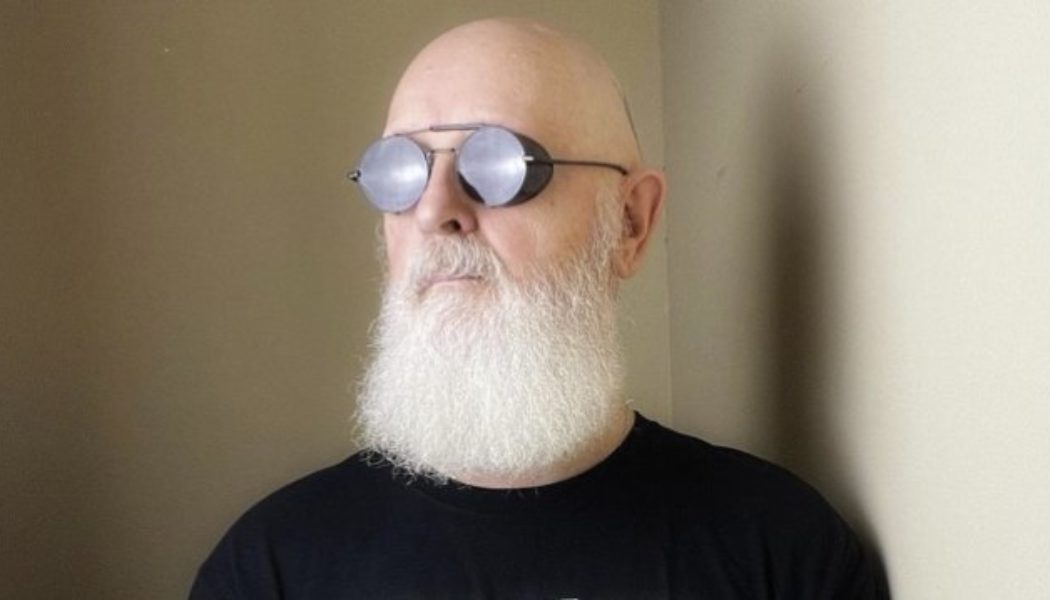 ROB HALFORD Says Leftover Material From His ‘Confess’ Autobiography Is Being Used In Soon-To-Be-Announced Project