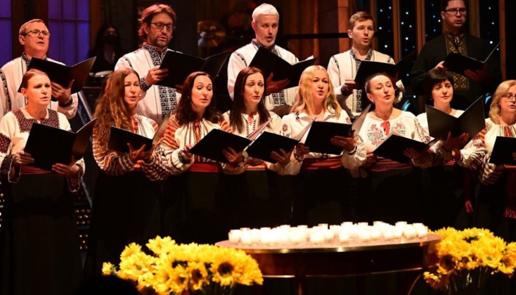 ‘Saturday Night Live’ Opens With Tribute Song to Ukraine: Watch