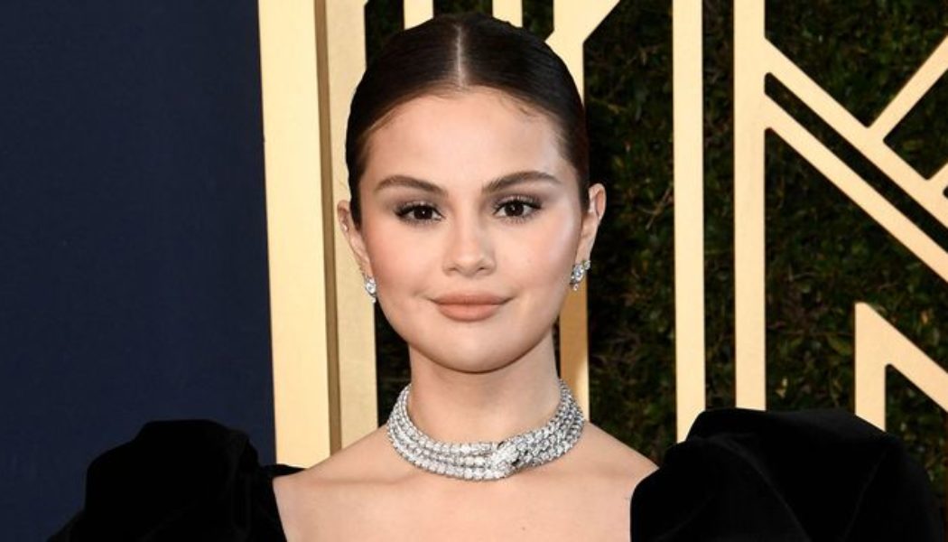 See Every Red Carpet Look From the 2022 SAG Awards