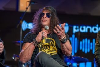 SLASH FEAT. MYLES KENNEDY AND THE CONSPIRATORS Guest On SiriusXM’s ‘Trunk Nation Virtual Invasion’ (Video)