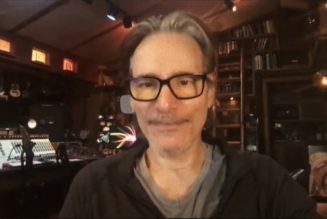 STEVE VAI On Possibility Of Reunion Of DAVID LEE ROTH’s ‘Eat ‘Em And Smile’ Solo Band: ‘The Train Has Left The Station’