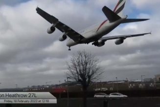 Storm-battered UK unites behind live stream of planes trying desperately to land