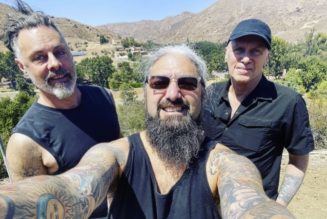 THE WINERY DOGS’ Third Album Likely Won’t Be Released Before 2023