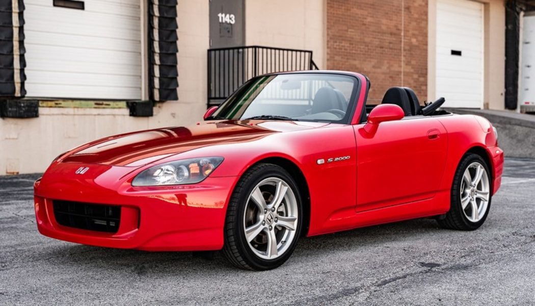 This Might be the Cleanest Honda S2000 AP2 Ever
