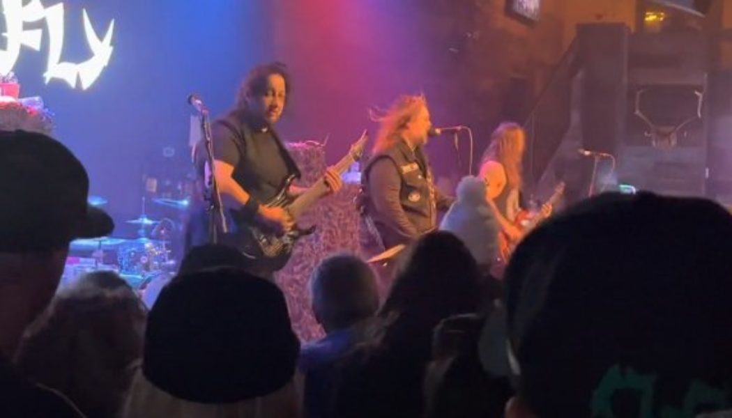 Watch: SOULFLY Performs Cover Of FEAR FACTORY’s ‘Replica’ With DINO CAZARES In Roseville, California
