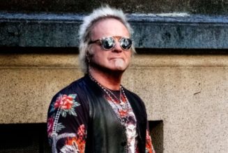 AEROSMITH Drummer JOEY KRAMER To Sit Out 2022 Concert Dates; Temporary Replacement Announced