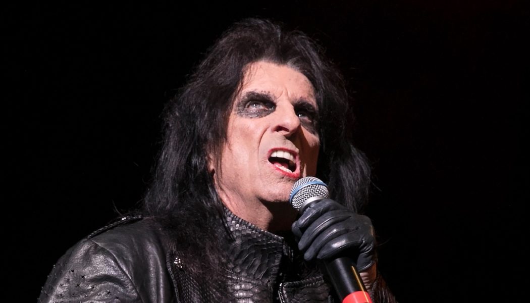 Alice Cooper’s Coopstock 2 Fest to Feature Rob Halford, Scott Stapp, Larry the Cable Guy, Mike Mills, and More
