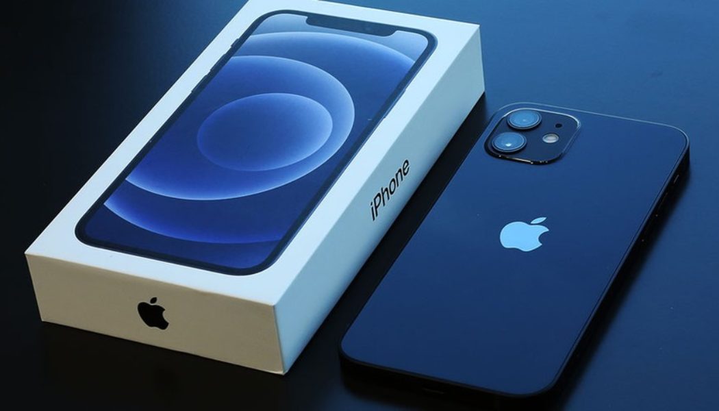 Apple Made an Additional $6.5 Billion USD by No Longer Providing Accessories With New iPhones