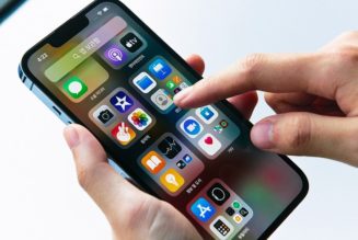 Apple Users Complain of Faster Battery Draining With iOS 15.4