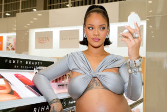 Bad Gal Mommy Rihanna Shows Off Growing Baby Bump & Booty In Latest IG Stories Post