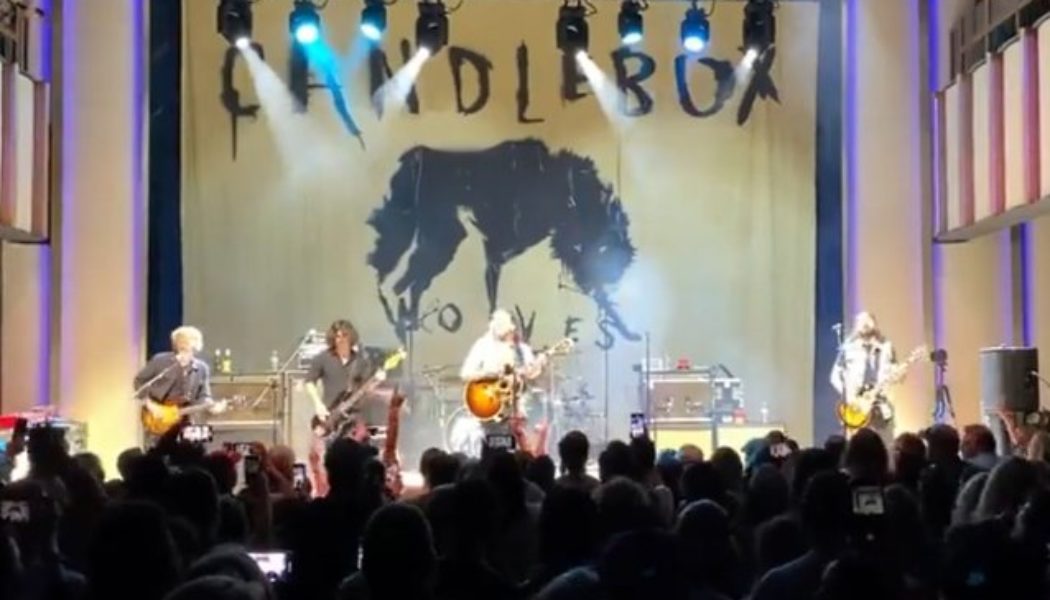 CANDLEBOX Pays Tribute To TAYLOR HAWKINS With Cover Of FOO FIGHTERS’ ‘Learn To Fly’ In Dallas (Video)