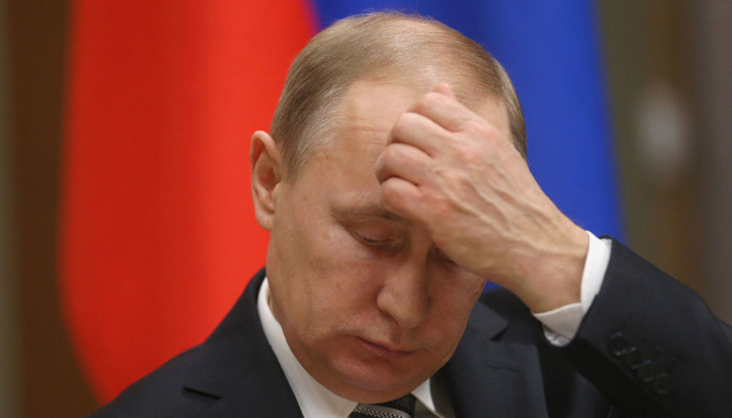 Comedian Primetimestein AKA Alex Stein Delivers Harsh Bars For Vladimir Putin At TX Council Meeting