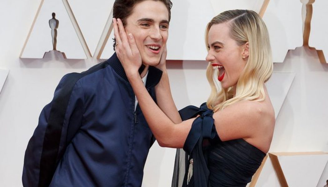 From Hepburn to Aniston: 49 Oscars Red Carpet Looks We’ll Never Get Over