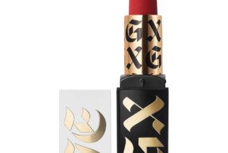 Gwen Stefani Launches ‘GXVE’ Beauty: “This Feels Like the Next Chapter of My Life”