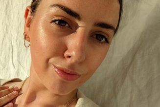 I Can’t Get Enough of Clean-Girl Beauty, So I Tried It Out for An Entire Week