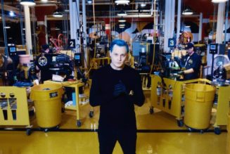 Jack White Calls on Major Labels to Build Their Own Vinyl Record Plants