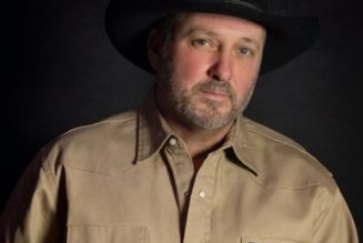 Jeff Carson, Country Singer Known for ‘Not on Your Love,’ Dies at 58