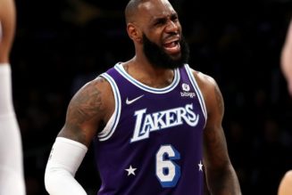 LeBron James Tells Hecklers To “Shut Your Ass up” After Blowout Loss to New Orleans Pelicans