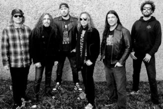 METALLICA’s KIRK HAMMETT And ROBERT TRUJILLO To Perform With THE WEDDING BAND In Napa, California