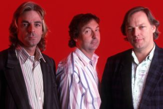 Pink Floyd and David Gilmour Removing Music From Digital Platforms in Russia and Belarus