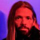 Rockers React To Death Of FOO FIGHTERS Drummer TAYLOR HAWKINS