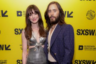 SXSW: Anne Hathaway and Jared Leto Hit the Red Carpet for ‘WeCrashed’ Premiere