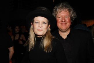 Talking Heads’ Tina Weymouth Recovering After Car Accident, Chris Frantz Says