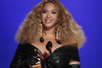 Watch Beyoncé Open the 2022 Oscars With Performance of “Be Alive” From Tennis Court in Compton