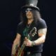 Watch: SLASH FEATURING MYLES KENNEDY AND THE CONSPIRATORS Perform In Atlantic City