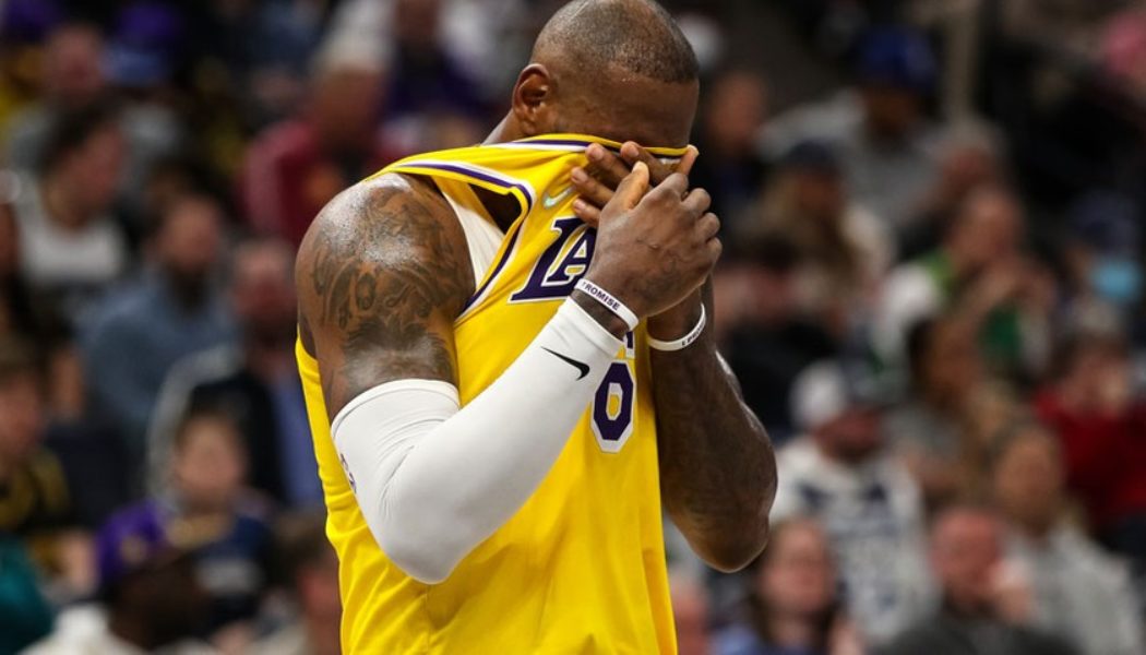 2021-22 Is the First Season a LeBron James-led Team Holds a Losing Record Since His Rookie Year