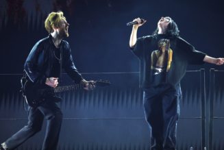 2022 Grammys: Billie Eilish and FINNEAS Perform “Happier Than Ever”: Watch