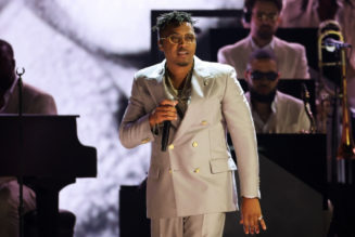 2022 Grammys: Nas Performs Medley of Classics: Watch
