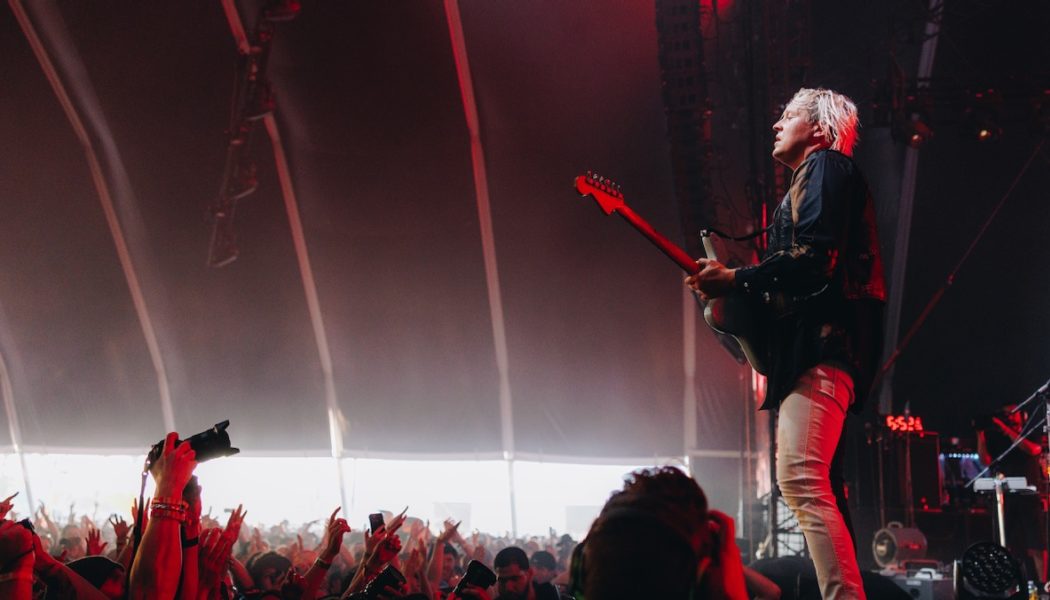 Coachella 2022: Arcade Fire Dedicate Emotional Set to Ukraine Punk Bands, Pearl Jam
