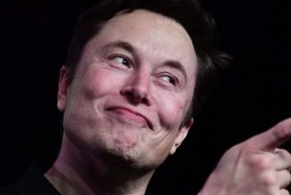 Elon Musk Is Considering Charging a Fee for Twitter Embeds and Quote Tweets