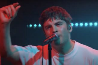 Fontaines D.C. Deliver a Pulverizing Performance of “Nabokov” on Seth Meyers: Watch