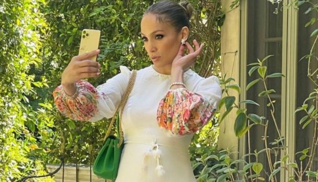 J.Lo Just Wore Two Dresses From the Summery Brand We’re All Obsessed With